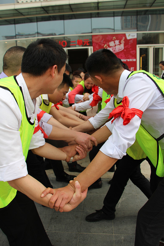 �c���´��ڴ��_��D